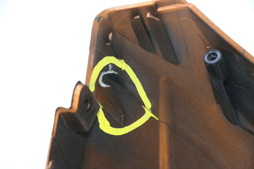 photo de CARENADO FRONTAL APRILIA SR 2T 50 (2012 - 2017) - Primer plano técnico