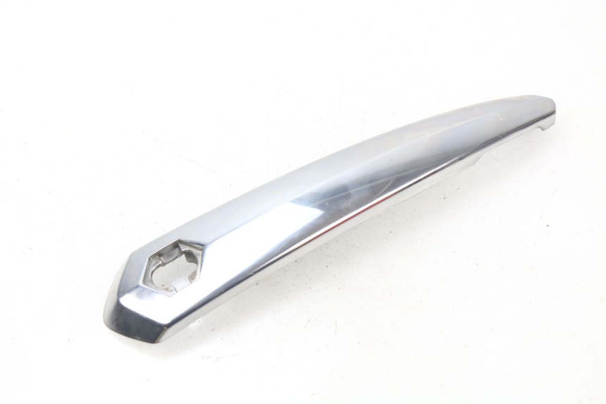 photo de CARENADO FRONTAL SUPERIOR PIAGGIO BEVERLY 500 (2003 - 2007) - Vista principal