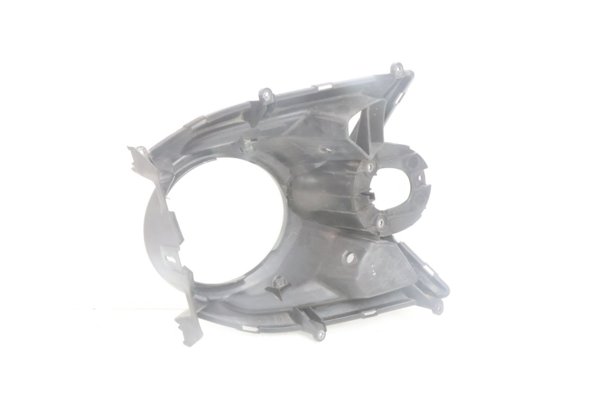 photo de CARENADO FRONTAL SUPERIOR YAMAHA BW'S BWS 125 (2010 - 2013) - Primer plano técnico