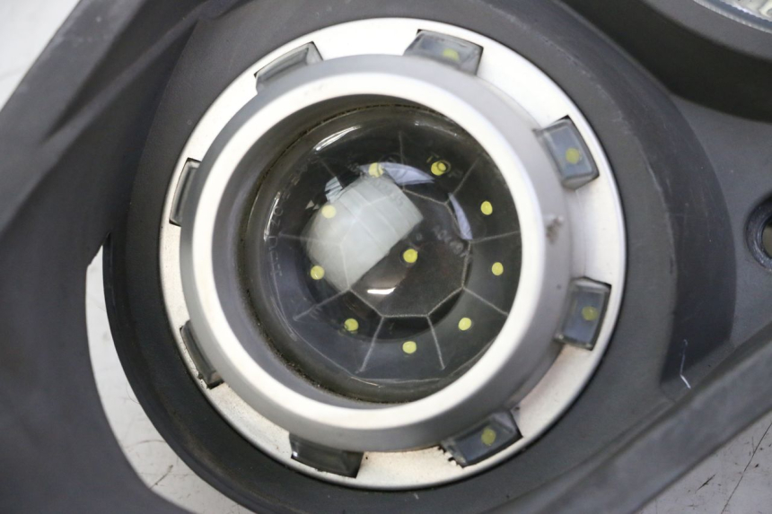 photo de FRENTE SUPERIOR SYM CROX 4T 50 (2016 - 2023) - Otra perspectiva