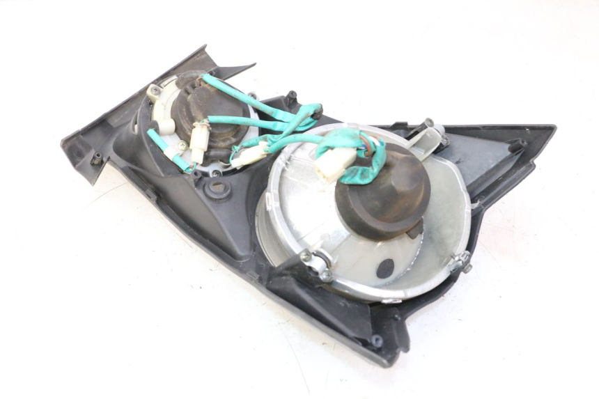 photo de FRENTE SUPERIOR SYM CROX 4T 50 (2016 - 2023) - Detalles de los puntos de fijación