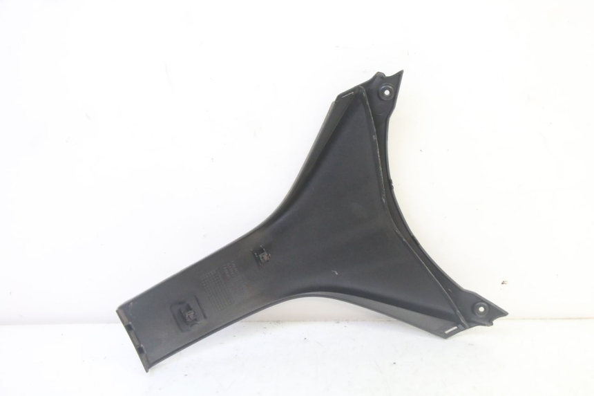photo de CARENADO FRONTAL SUPERIOR HONDA FES S-WING SWING ABS 125 (2007 - 2015) - Primer plano técnico