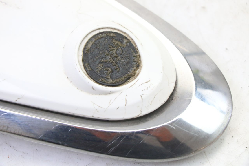 photo de CARENADO FRONTAL SUPERIOR SYM FIDDLE 3 III 125 (2014 - 2020) - Zoom estado de uso