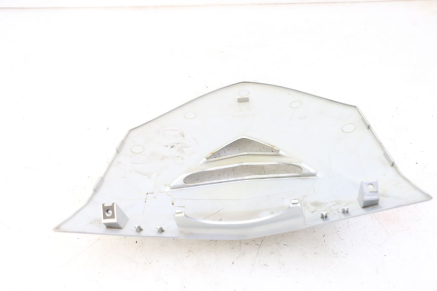 photo de CARENADO FRONTAL SUPERIOR MBK FLAME X 125 (2007 - 2016) - Detalle de la pieza