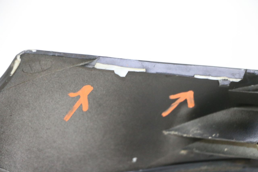 photo de CARENADO FRONTAL SUPERIOR KYMCO GRAND DINK 125 (2008 - 2014) - Primer plano técnico