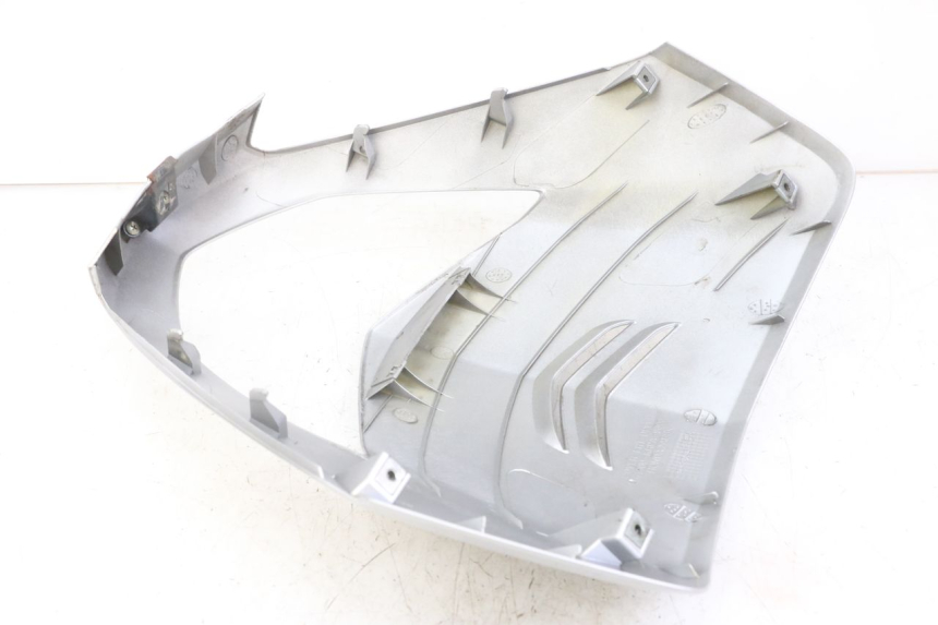 photo de CARENADO FRONTAL SUPERIOR HONDA SCV LEAD 100 (2003 - 2007) - Primer plano de alta resolución