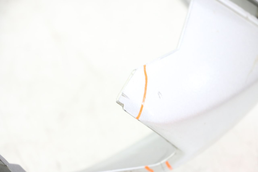 photo de CARENADO FRONTAL SUPERIOR HONDA SCV LEAD 100 (2003 - 2007) - Marcados y referencias originales