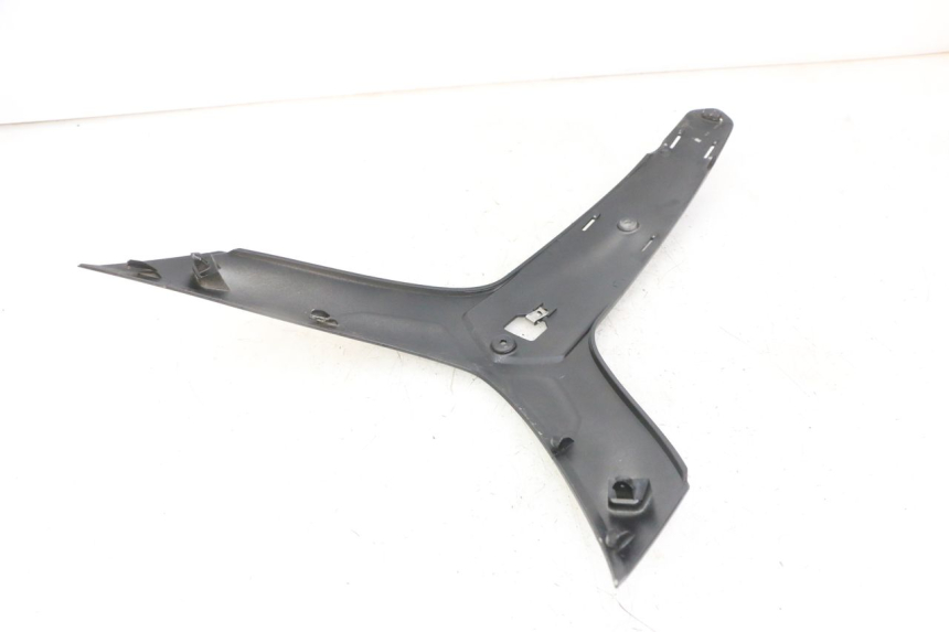 photo de CARENADO FRONTAL SUPERIOR PIAGGIO IE MP3 YOURBAN 300 (2011 - 2016) - Zoom estado de uso