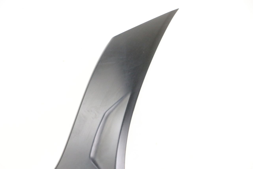 photo de CARENADO FRONTAL SUPERIOR PIAGGIO IE MP3 YOURBAN 300 (2011 - 2016) - Estado de la superficie y material