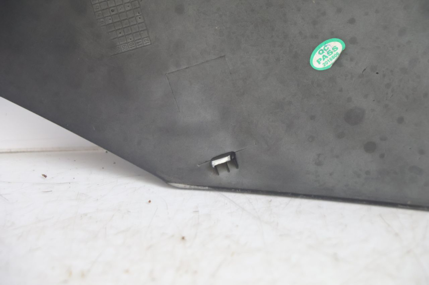 photo de CARENADO FRONTAL SUPERIOR RIDE JUMP 2T 50 (2012 - 2017) - Detalles de los puntos de fijación