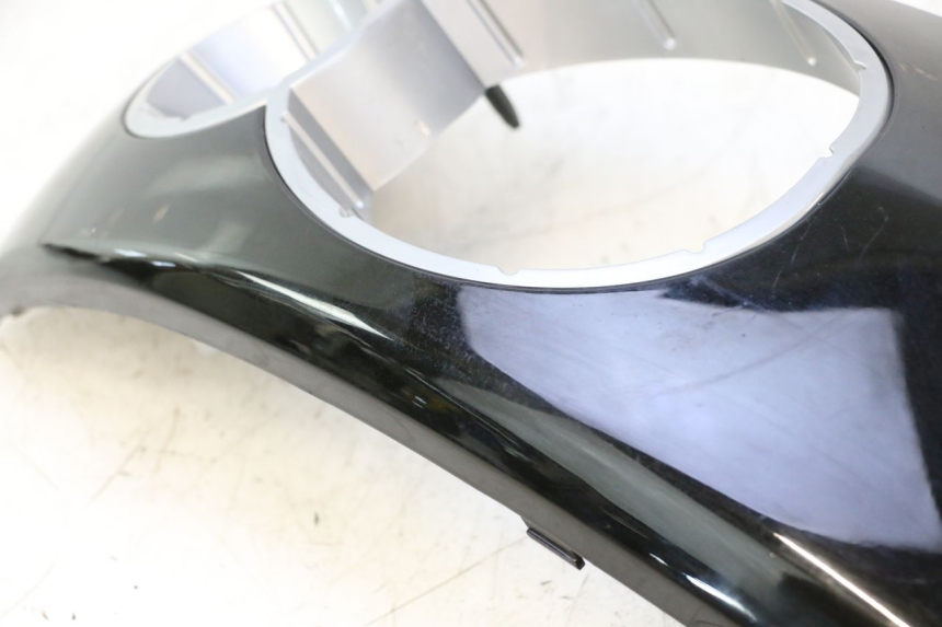 photo de CARENADO FRONTAL SUPERIOR PEUGEOT LUDIX ONE 50 (2004 - 2013) - Detalles de los puntos de fijación