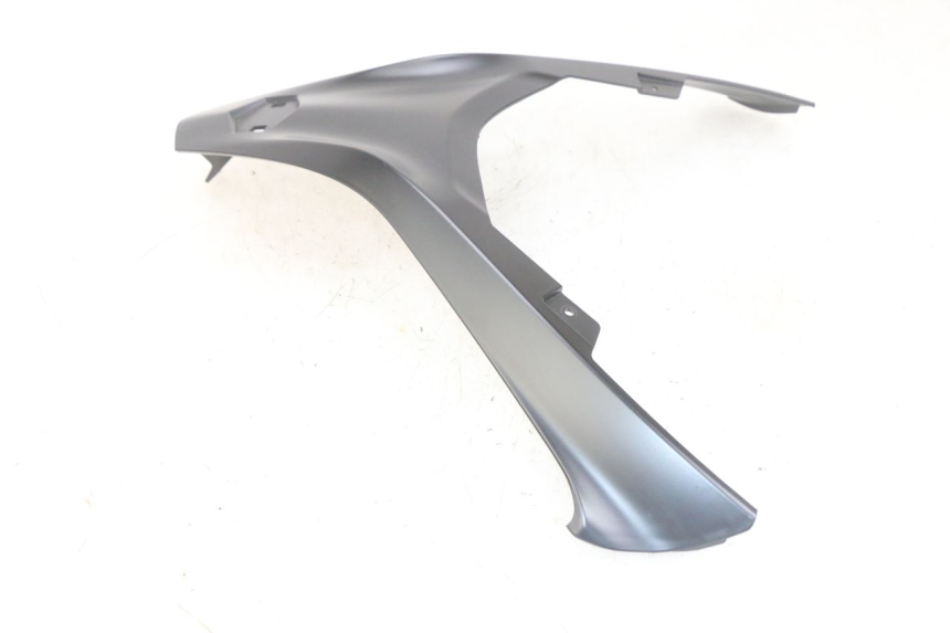 photo de CARENADO FRONTAL SUPERIOR PIAGGIO MP3 HPE 300 (2019 - 2026) - Otra perspectiva