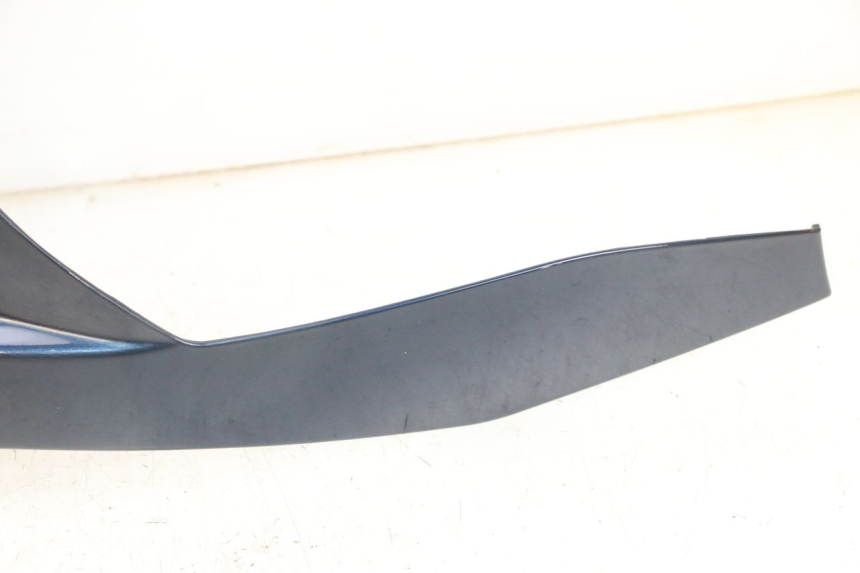 photo de CARENADO FRONTAL SUPERIOR PIAGGIO MP3 LT 300 (2010 - 2016) - Estado de la superficie y material