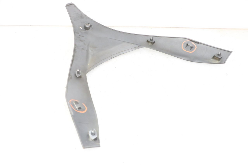 photo de FRENTE SUPERIOR PIAGGIO MP3 LT 400 (2007 - 2012) - Zoom estado de uso