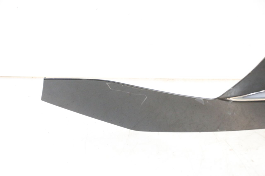 photo de CARENADO FRONTAL SUPERIOR PIAGGIO MP3 LT 300 (2010 - 2016) - Marcados y referencias originales