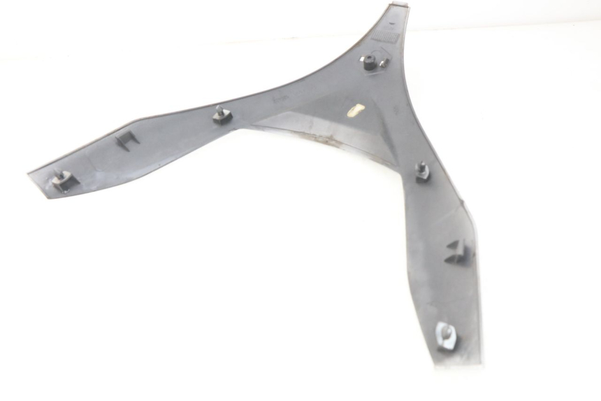 photo de FRENTE SUPERIOR PIAGGIO MP3 125 (2006 - 2014) - Detalles de los puntos de fijación