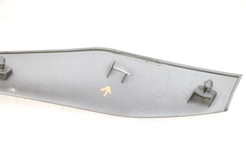 photo de FRENTE SUPERIOR PIAGGIO MP3 500 (2011 - 2015) - Zoom estado de uso