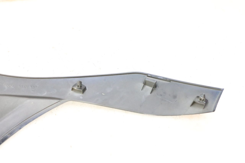 photo de CARENADO FRONTAL SUPERIOR PIAGGIO MP3 RL 250 (2006 - 2010) - Zoom estado de uso