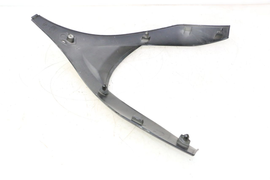 photo de FRENTE SUPERIOR PIAGGIO MP3 500 (2011 - 2015) - Detalle de la pieza