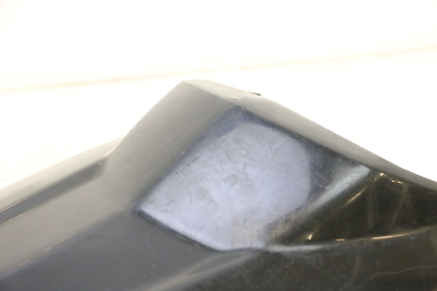 photo de CARENADO FRONTAL SUPERIOR KYMCO MXU R 250 (2004 - 2010) - Detalles de los puntos de fijación