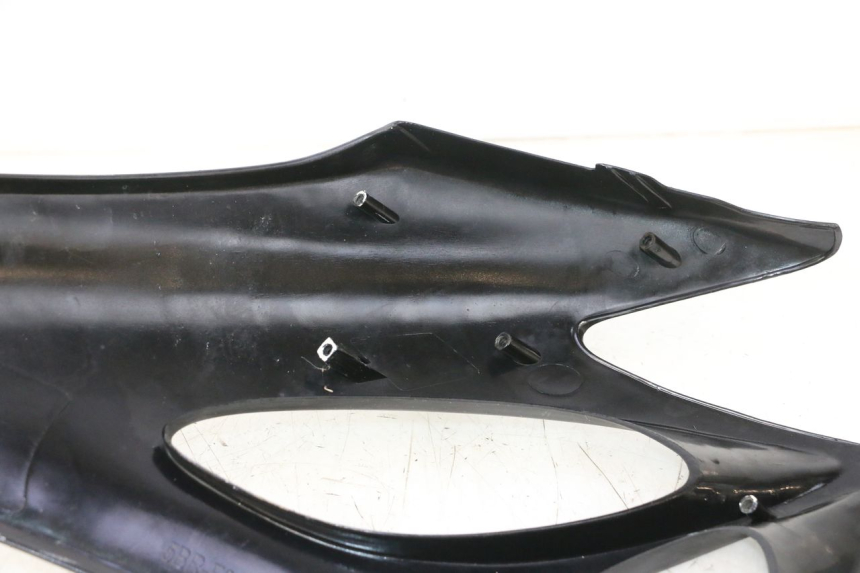 photo de CARENADO FRONTAL SUPERIOR MBK NITRO 50 (2004 - 2008) - Características distintivas