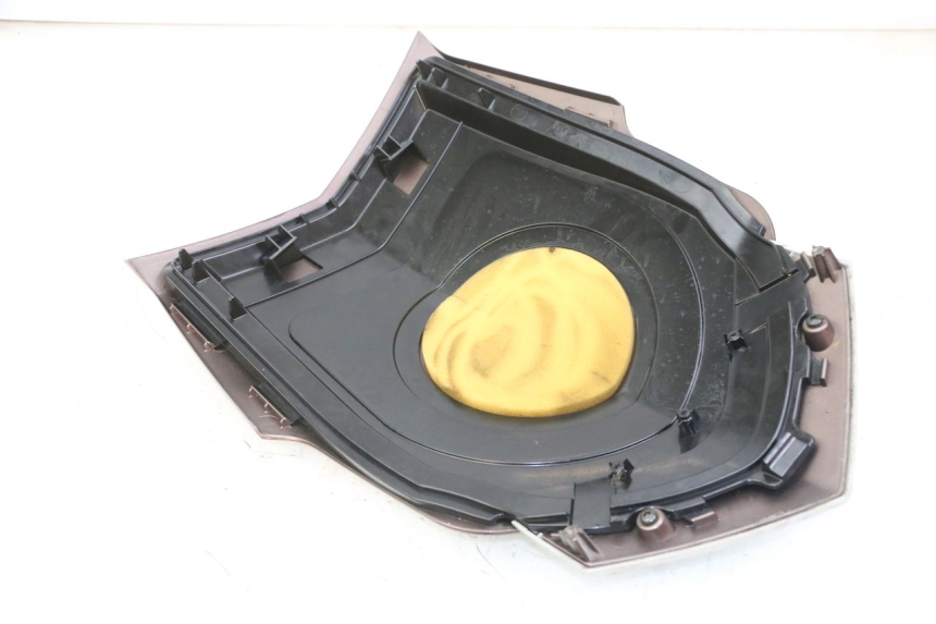 photo de CARENADO FRONTAL SUPERIOR PEUGEOT VIVACITY 125 (2010 - 2017) - Otra perspectiva