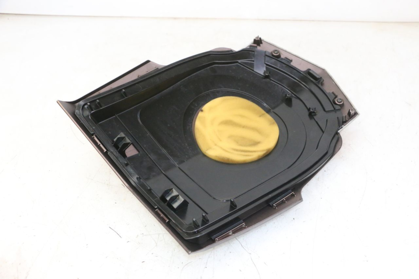 photo de CARENADO FRONTAL SUPERIOR PEUGEOT VIVACITY 125 (2010 - 2017) - Primer plano técnico