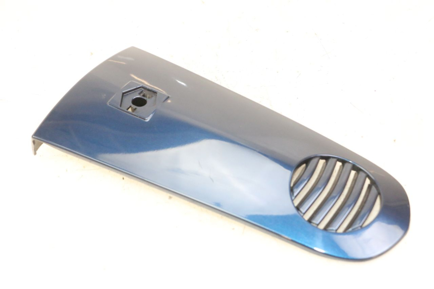 photo de CARENADO FRONTAL SUPERIOR PIAGGIO VESPA LX 150 (2005 - 2013) - Detalle de la pieza