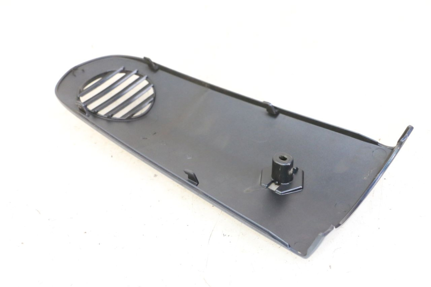 photo de CARENADO FRONTAL SUPERIOR PIAGGIO VESPA LX 150 (2005 - 2013) - Otra perspectiva