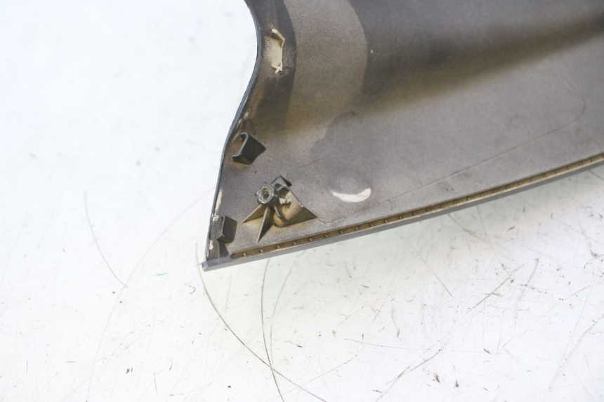 photo de CARENADO FRONTAL SUPERIOR PEUGEOT SATELIS 125 (2013 - 2018) - Otra vista del artículo