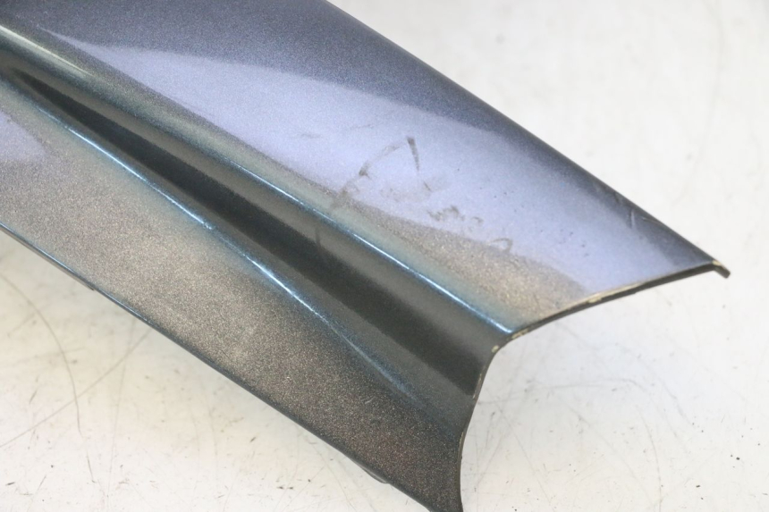 photo de CARENADO FRONTAL SUPERIOR PEUGEOT SATELIS 125 (2013 - 2018) - Inspección visual detallada