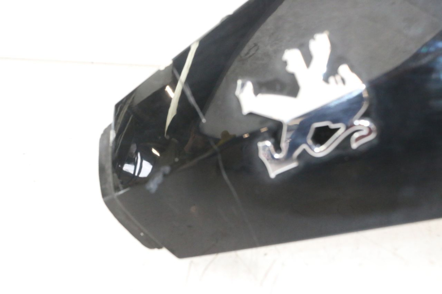 photo de CARENADO FRONTAL SUPERIOR PEUGEOT SATELIS 125 (2006 - 2009) - Detalle de la pieza