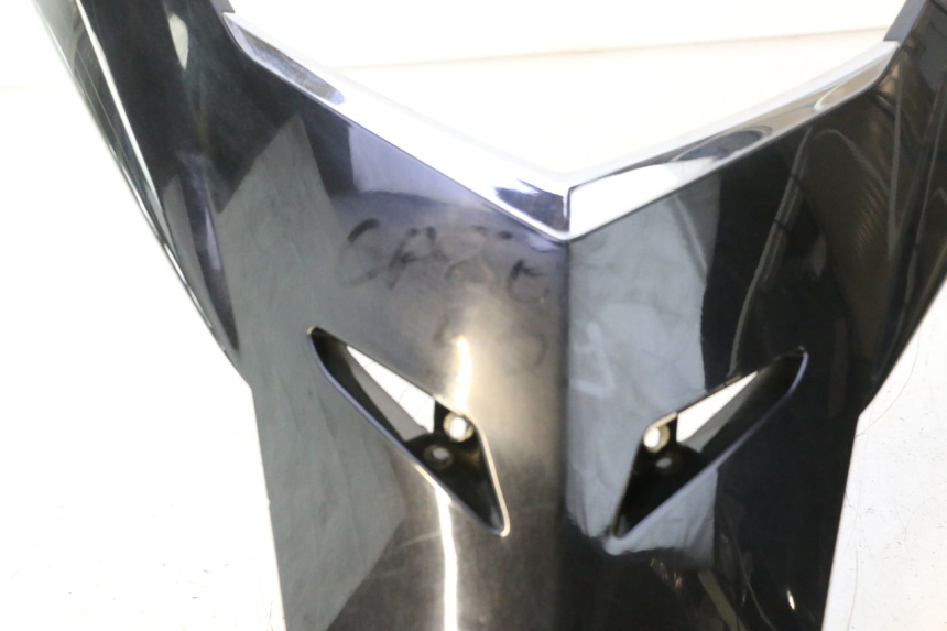 photo de CARENADO FRONTAL SUPERIOR PEUGEOT SATELIS 125 (2006 - 2009) - Inspección visual detallada