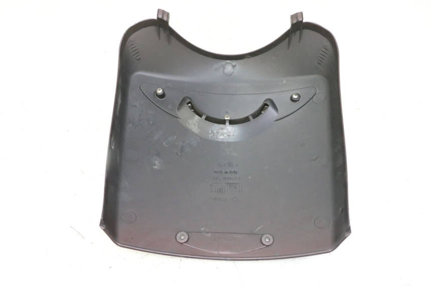 photo de CARENADO FRONTAL SUPERIOR APRILIA SCARABEO GT TOURING 125 (1999 - 2005) - Detalle de la pieza