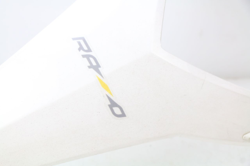 photo de CARENADO FRONTAL SUPERIOR RAZZO STEED 125 (2012 - 2018) - Características distintivas