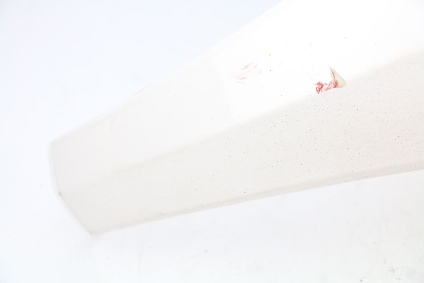 photo de CARENADO FRONTAL SUPERIOR RAZZO STEED 125 (2012 - 2018) - Zoom sobre los componentes