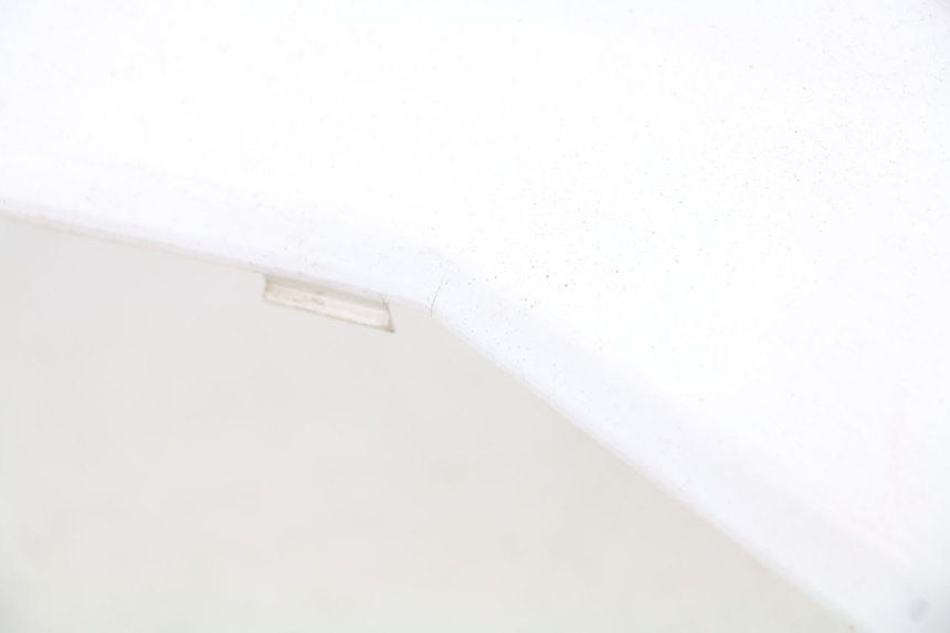 photo de CARENADO FRONTAL SUPERIOR RAZZO STEED 125 (2012 - 2018) - Detalles de los puntos de fijación