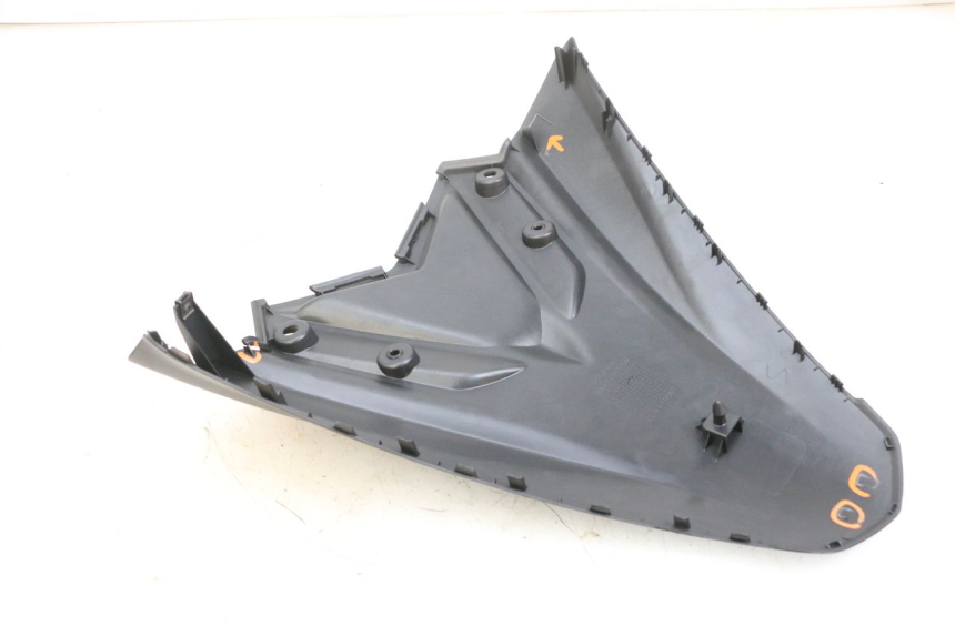 photo de CARENADO FRONTAL SUPERIOR YAMAHA TRICITY 300 (2020 - 2024) - Zoom estado de uso