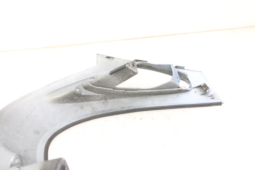 photo de FRENTE SUPERIOR SUZUKI UH BURGMAN 125 (2002 - 2006) - Primer plano técnico