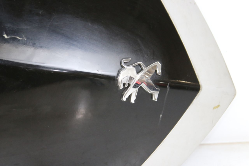 photo de CARENADO FRONTAL SUPERIOR PEUGEOT VIVACITY 125 (2010 - 2017) - Marcados y referencias originales