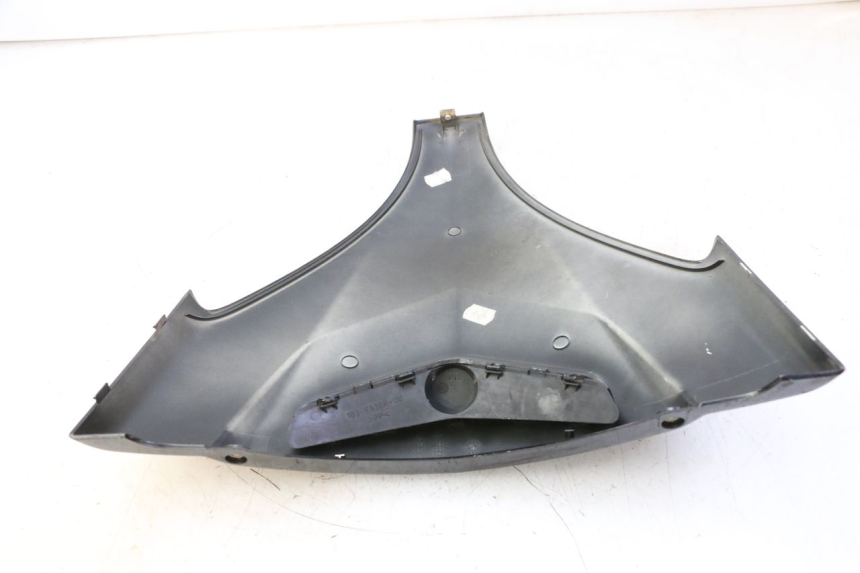 photo de CARENADO FRONTAL SUPERIOR YAMAHA X-MAX XMAX 250 (2006 - 2009) - Primer plano técnico
