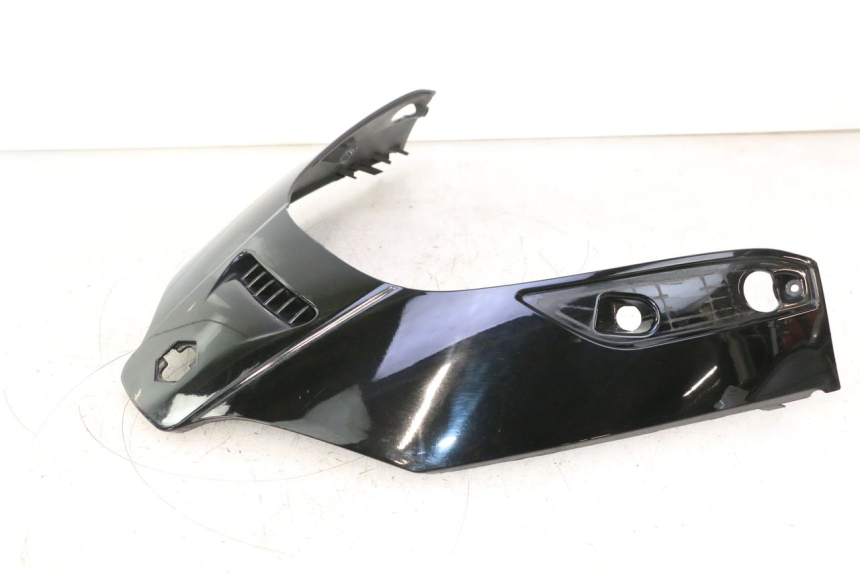 photo de CARENADO FRONTAL SUPERIOR PIAGGIO X8 STREET 125 (2006 - 2007) - Detalle de la pieza