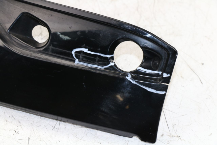 photo de CARENADO FRONTAL SUPERIOR PIAGGIO X8 STREET 125 (2006 - 2007) - Estado de la superficie y material