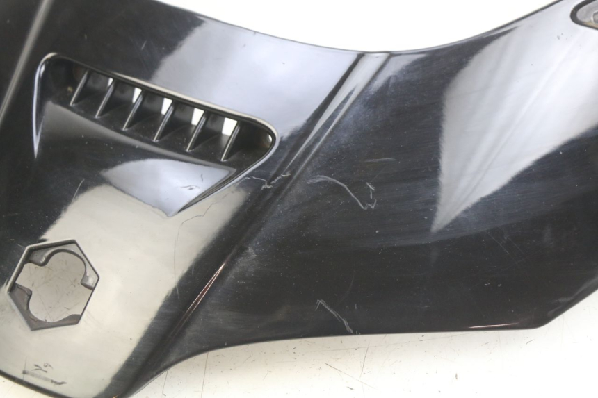 photo de FRENTE SUPERIOR PIAGGIO X8 125 (2004 - 2007) - Detalles de los puntos de fijación