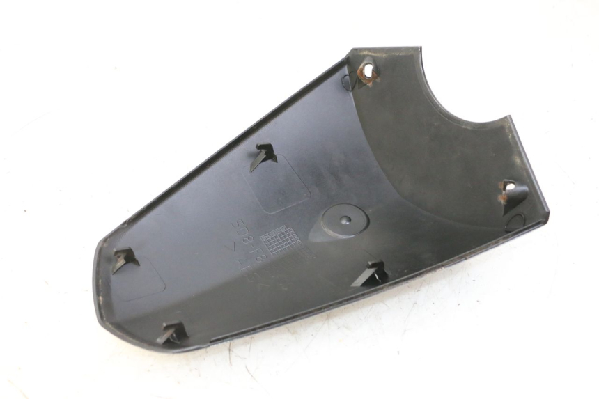 photo de CARENADO FRONTAL SUPERIOR YAMAHA YP MAJESTY 125 (2007 - 2010) - Detalle de la pieza