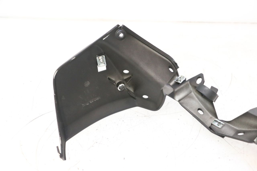photo de CARENADO FRONTAL PEUGEOT TKR TREKKER FURIOUS 50 (2005 - 2014) - Otra perspectiva