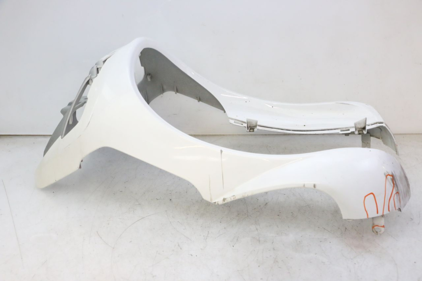 photo de CARENADO FRONTAL PEUGEOT TWEET PRO CARGO 50 (2018 - 2022) - Primer plano de alta resolución