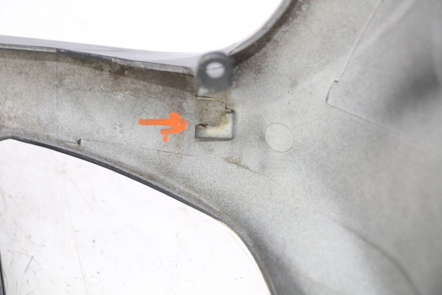 photo de FRENTE. YAMAHA X-MAX XMAX 250 (2006 - 2009) - Detalles de los puntos de fijación