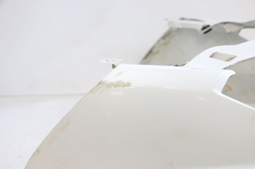 photo de CARENADO FRONTAL YAMAHA X-MAX XMAX 125 (2010 - 2013) - Primer plano de alta resolución