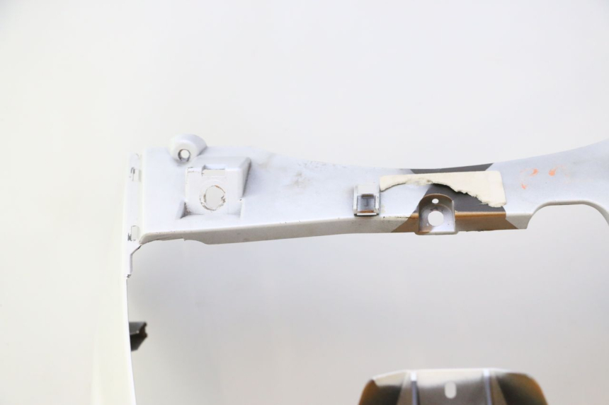 photo de PARTE DELANTERA YAMAHA XMAX X-MAX 125 (2006 - 2009) - Detalles de los puntos de fijación